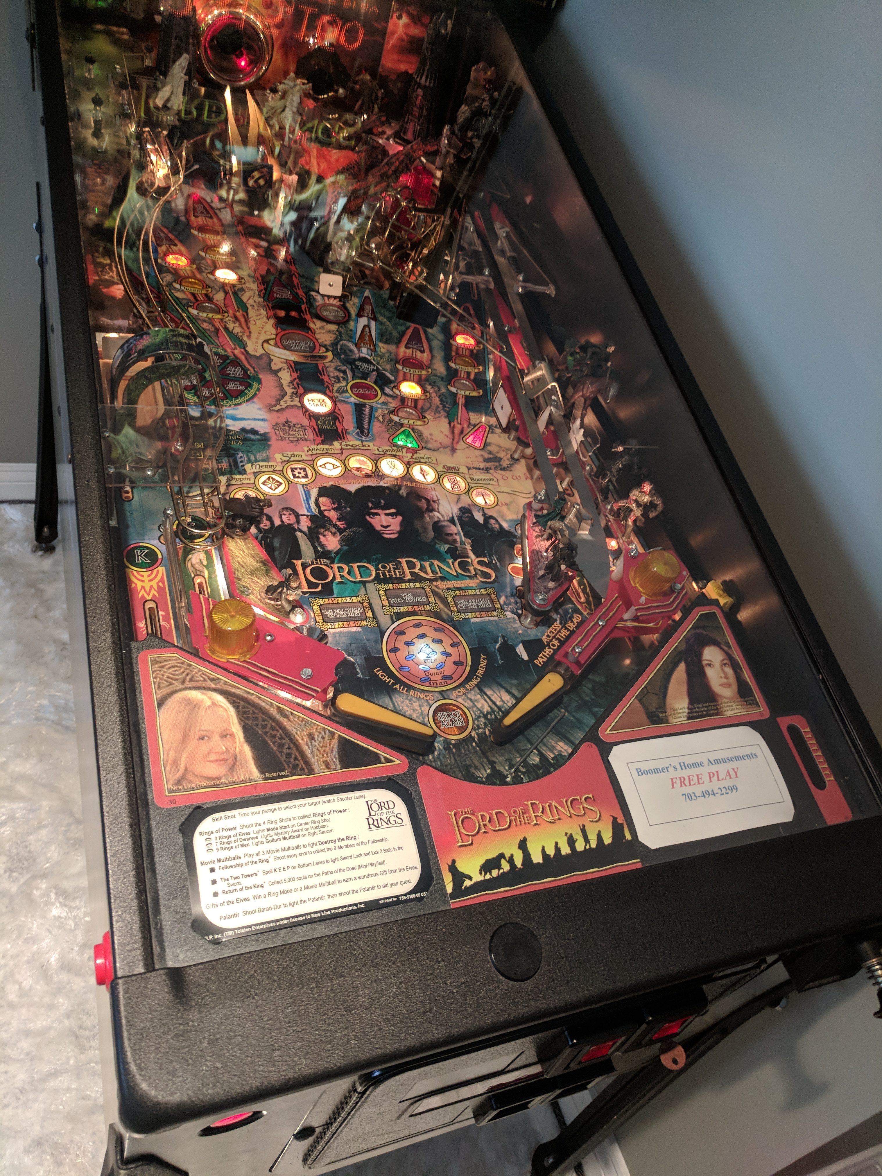 Lord of the Rings Pinball Machine - Pinball Machine Center